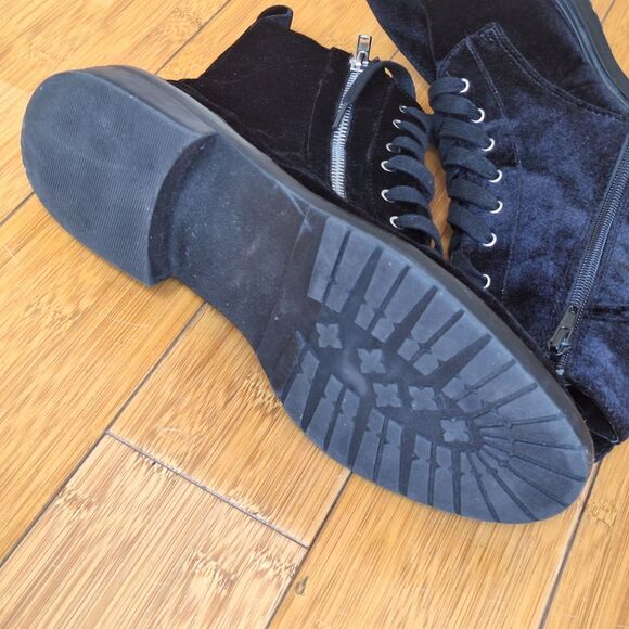 Black Velvet Booties American Eagle Zip + Lace Up Ankle Boots Women's size 10 - Picture 7 of 16
